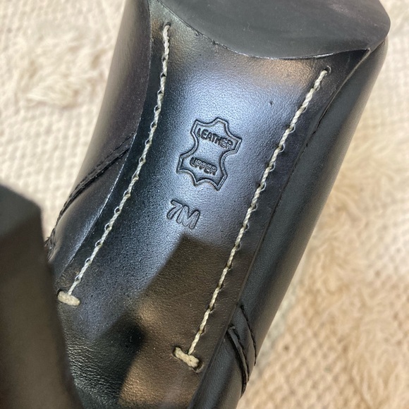 tory burch bristol 85mm equestrian bootie with side zip in black size 7 - Picture 12 of 13